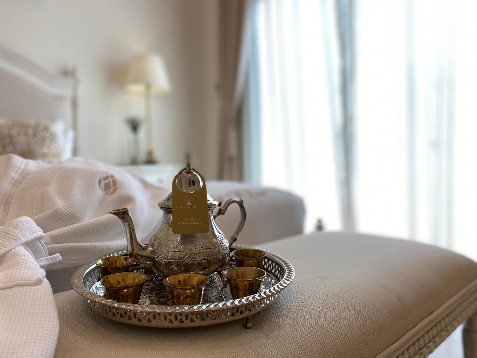 Western Hotel - Madīnat Zāyid Buitenkant foto